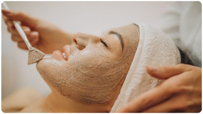multani mitti face pack for skin whitening