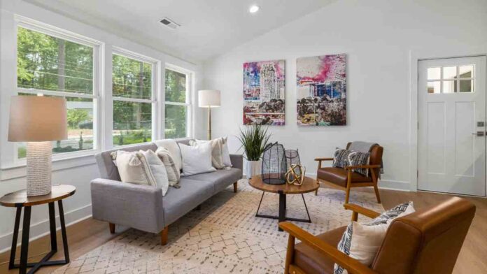Benefits of painting the walls of the house white
